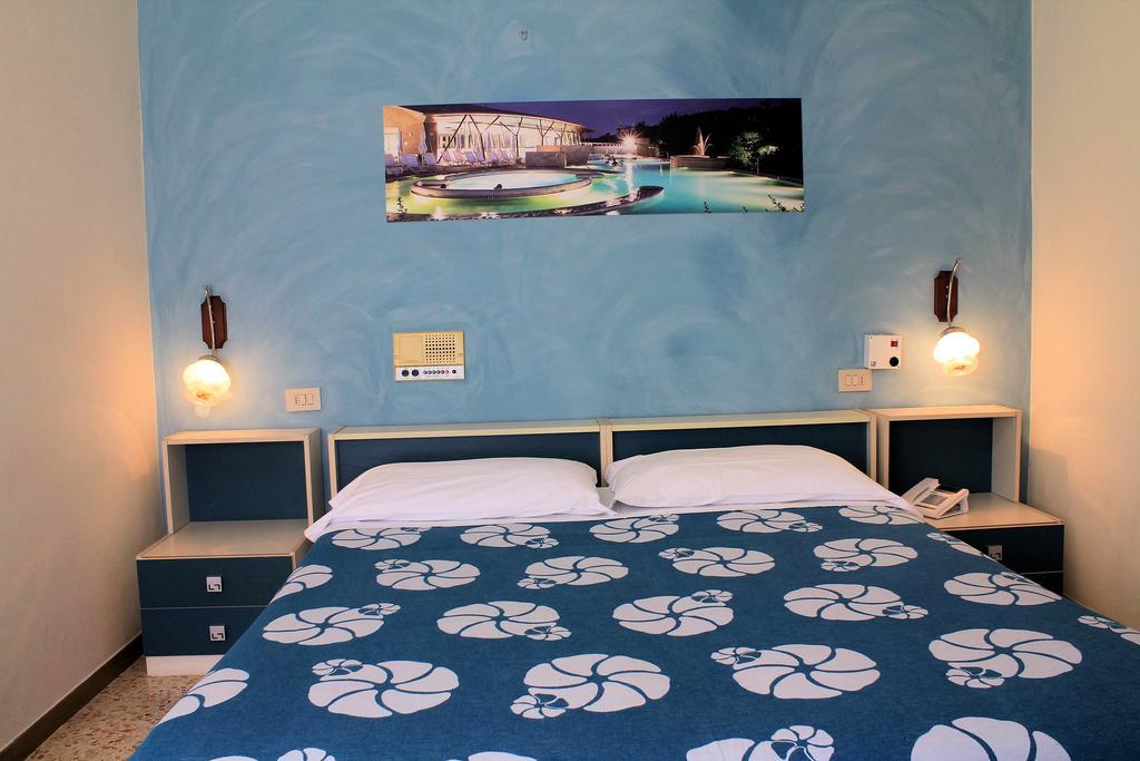 Hotel Saturno 끼안챠노테르메 외부 사진