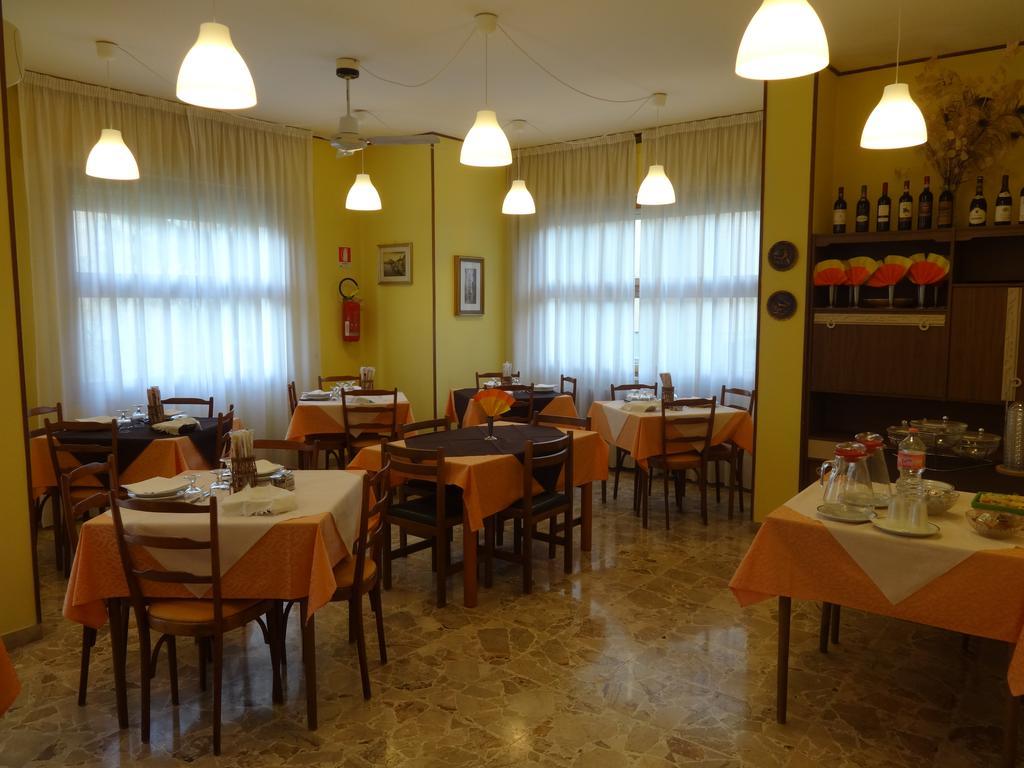 Hotel Saturno 끼안챠노테르메 외부 사진