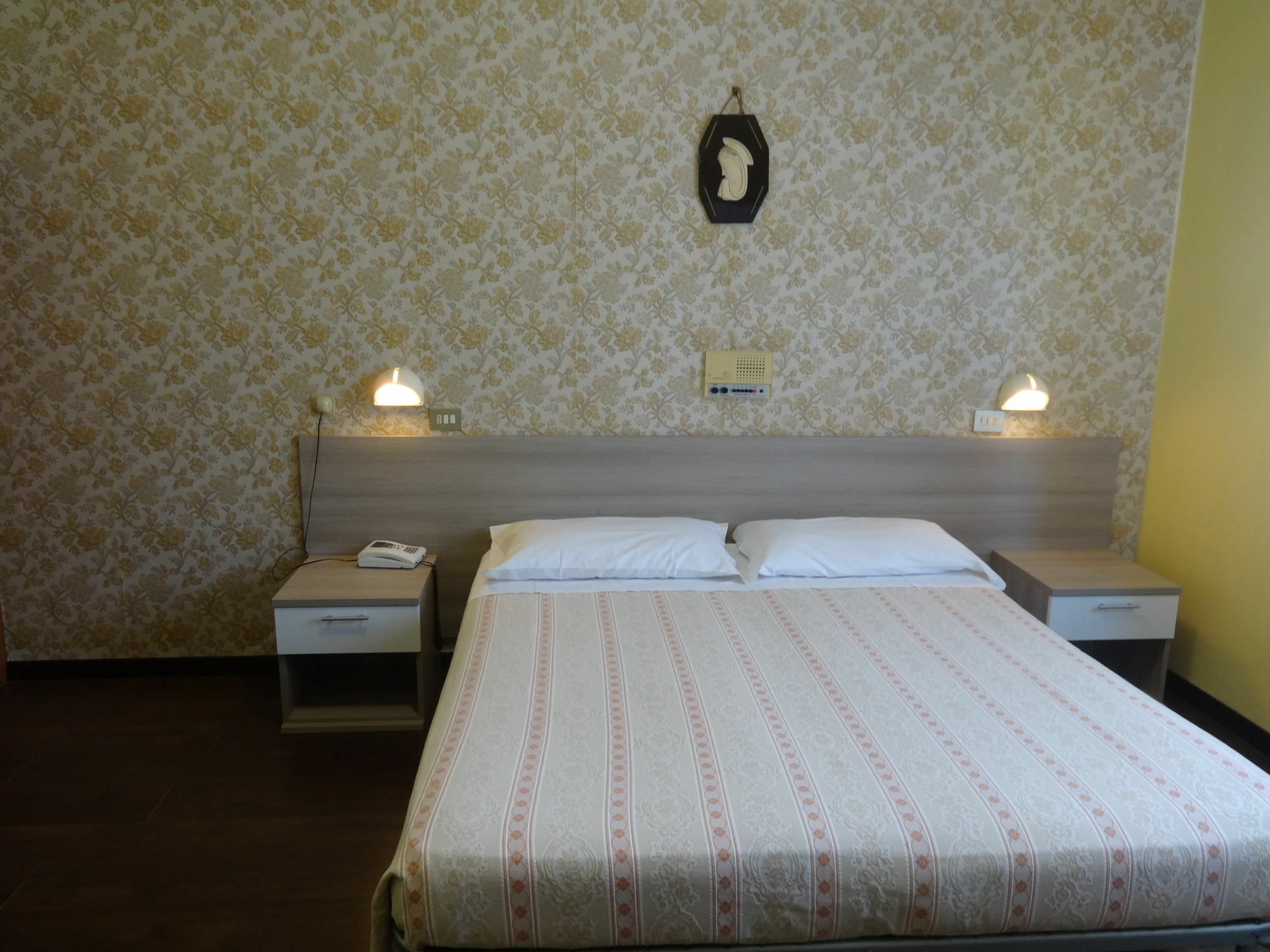 Hotel Saturno 끼안챠노테르메 외부 사진